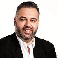 Porträtfoto von Miloš Vujović